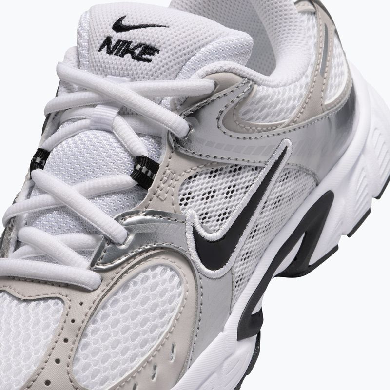 Кросівки дитячі Nike V5 RNR white/vast grey/college grey/black 9