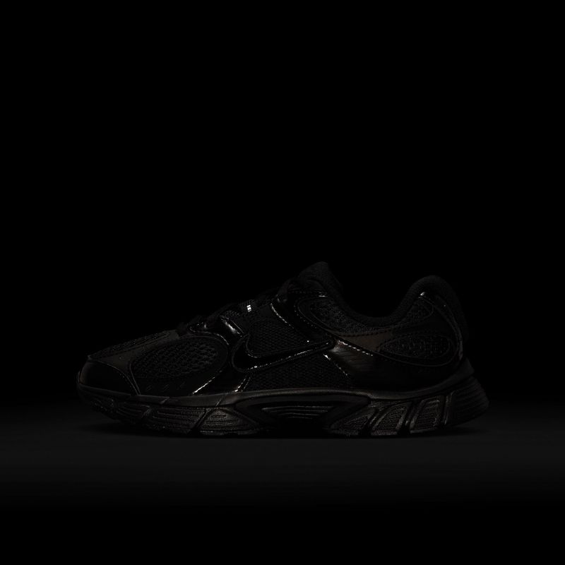 Кросівки дитячі Nike V5 RNR black/anthracite/black 8