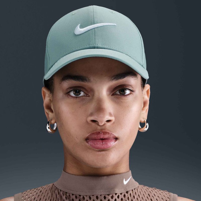 Кепка Nike Dri-FIT Club cannon/white 5