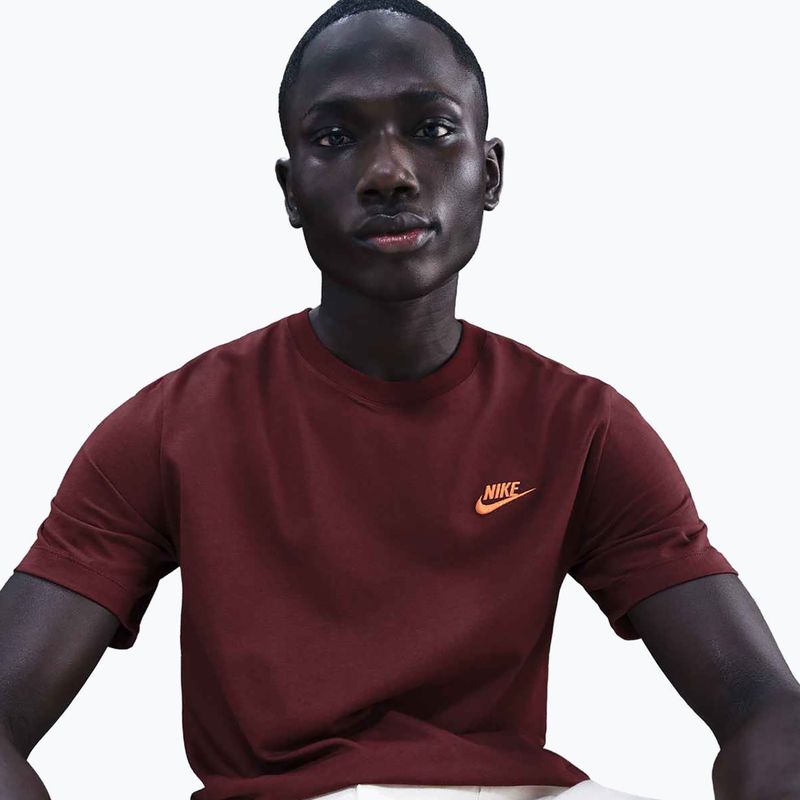 Футболка чоловіча Nike Sportswear Club dark team red 4