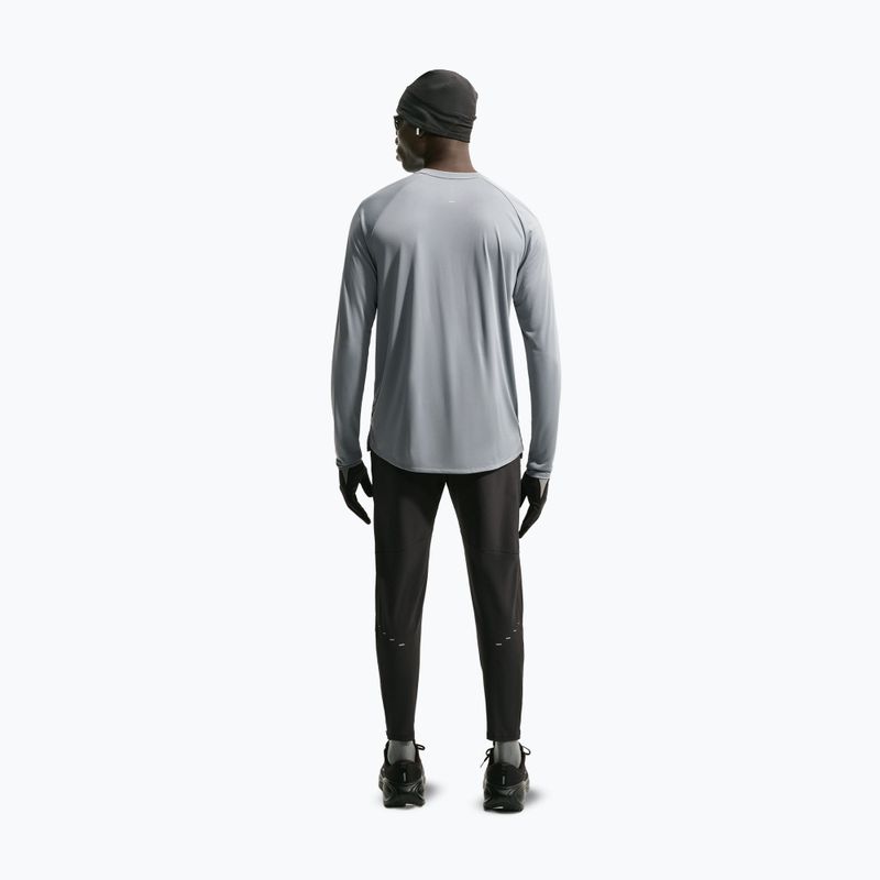 Лонгслів для бігу чоловічий Nike Stride Dri-Fit ADV Smoke Grey 3