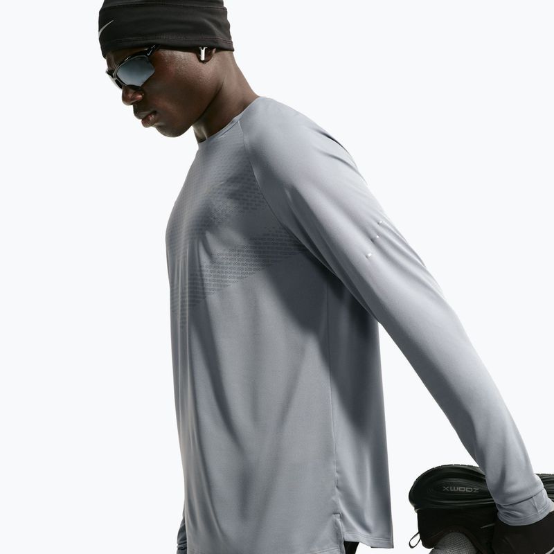Лонгслів для бігу чоловічий Nike Stride Dri-Fit ADV Smoke Grey 6