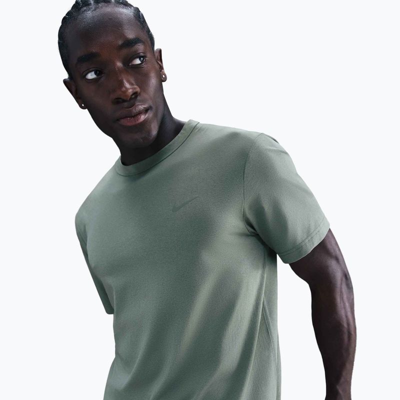 Футболка чоловіча Nike Dri-Fit UV Hyverse clay green/clay green 3