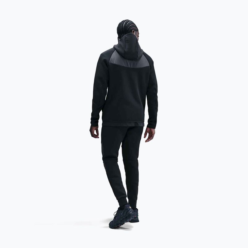 Штани чоловічі Nike Tech Joggers black/dark smoke grey/metallic gold 3