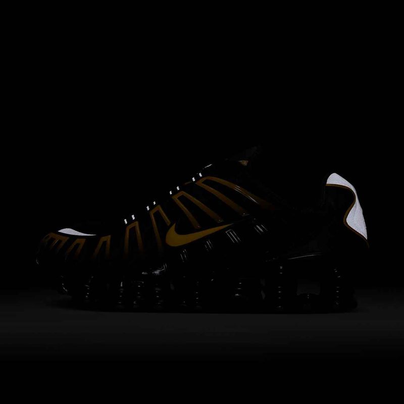 Кросівки жіночі Nike Shox TL black/university gold 8