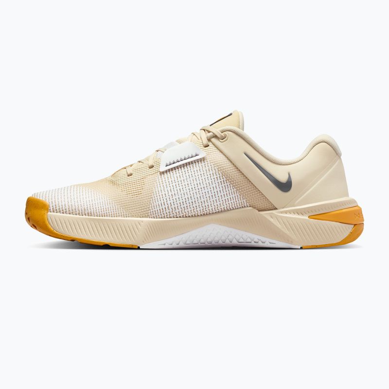 Чоловічі тренувальні кросівки Nike Metcon 10 light khaki/gold leaf/iron grey 9
