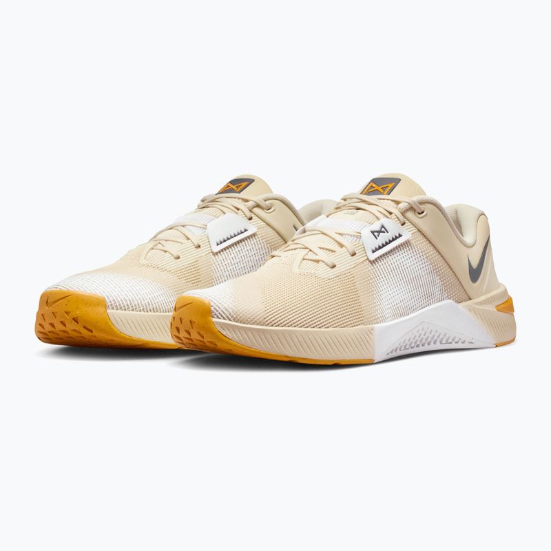 Чоловічі тренувальні кросівки Nike Metcon 10 light khaki/gold leaf/iron grey 10