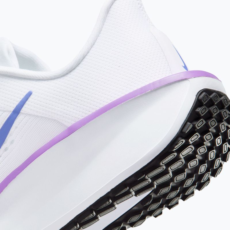 Кросівки для бігу жіночі Nike Quest 6 white/black/bright violet/sapphire 8