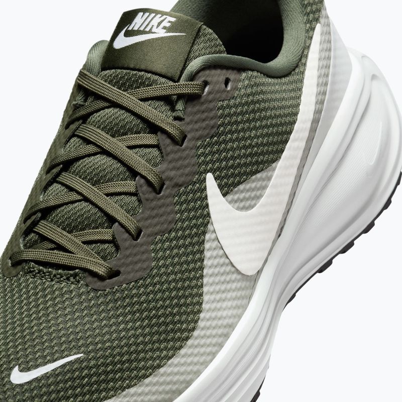 Кросівки для бігу чоловічі Nike Revolution 8 cargo khaki/spruce aura/spruce fog/sail 8