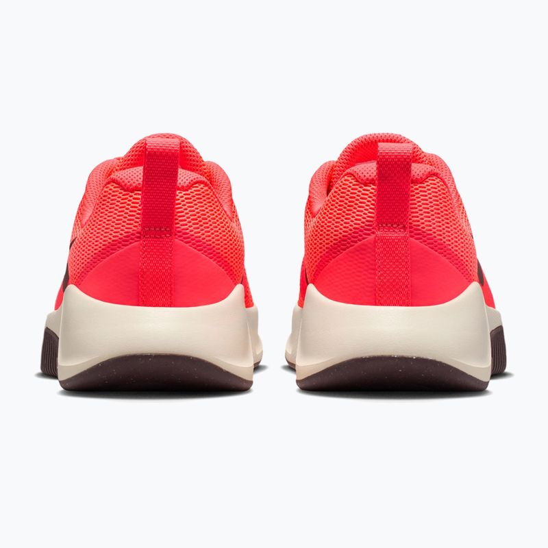 Buty treningowe damskie Nike MC Trainer 3 hot lava/soft pearl/tattoo 4