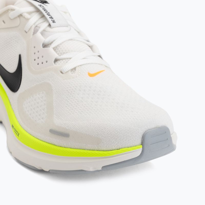 Кросівки для бігу чоловічі Nike Structure 26 summit white/volt/total orange/black 7