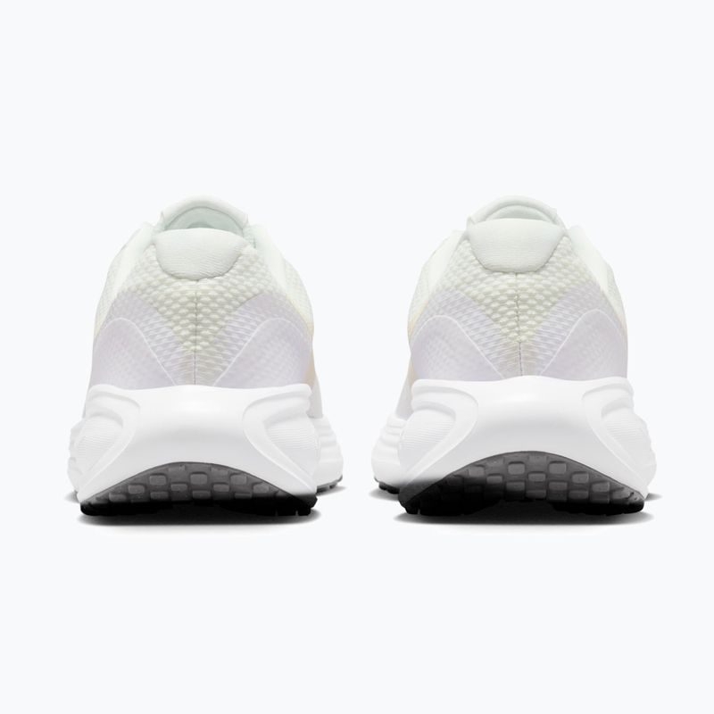 Жіночі бігові кросівки Nike Revolution 8 sail/white/pencil point/chalk 4