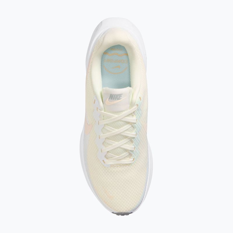 Жіночі бігові кросівки Nike Revolution 8 sail/white/pencil point/chalk 6