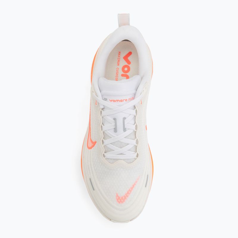 Кросівки для бігу жіночі Nike Vomero Plus sail/white/orange pulse/hot lava 5