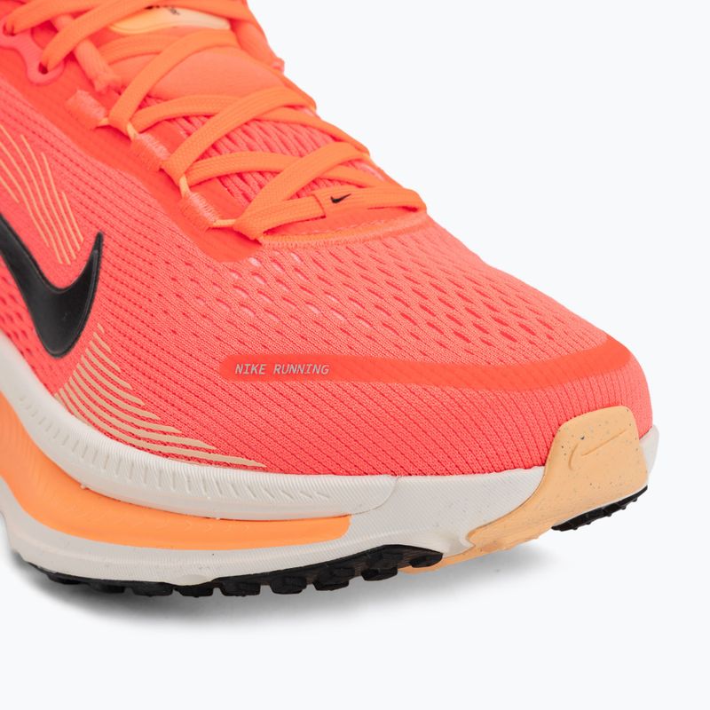 Кросівки для бігу жіночі Nike Vomero 18 Hot lava/chalk/orange pulse/black 7