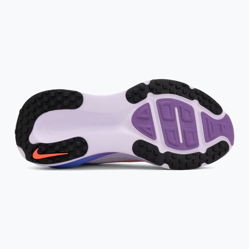 Кросівки для бігу жіночі Nike Vomero 18 white/violet mist/sapphire/hot lava 4