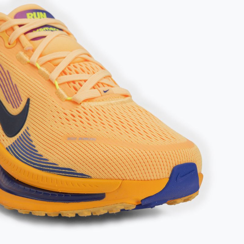 Кросівки для бігу чоловічі Nike Vomero 18 citron pulse/laser orange/blue void 7