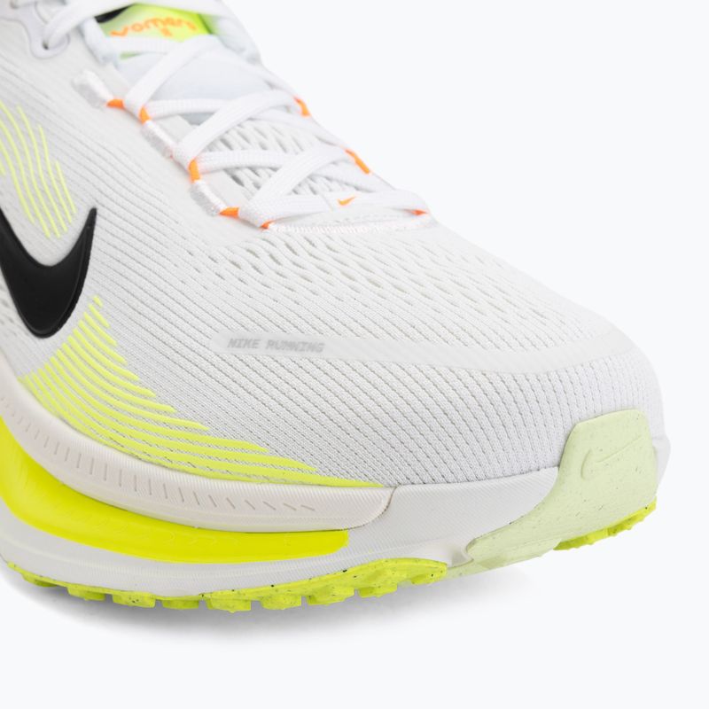 Кросівки для бігу чоловічі Nike Vomero 18 white/volt/barely volt/black 7