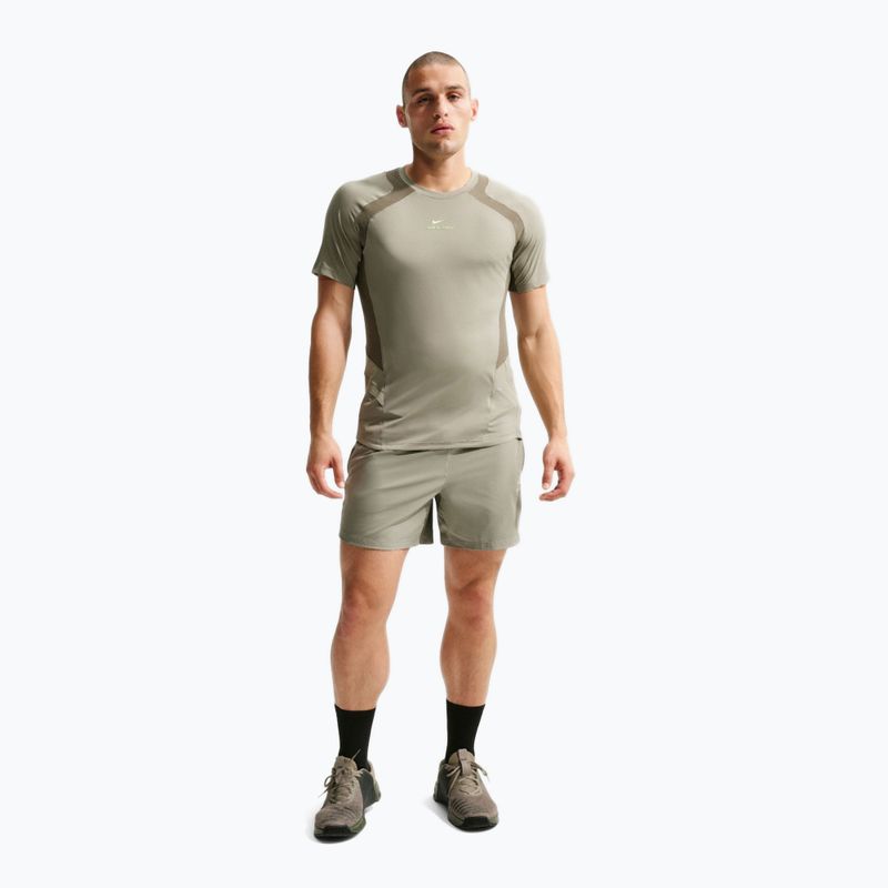 Koszulka treningowa męska Nike Pro Training Dri-Fit light army/medium olive/light liquid lime 2