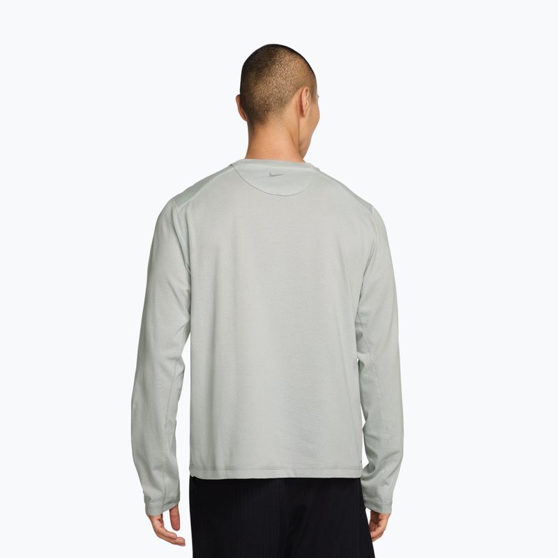 Лонгслів чоловічий Nike Primary Athletic Club Dri-Fit grey fog/light smoke grey 2