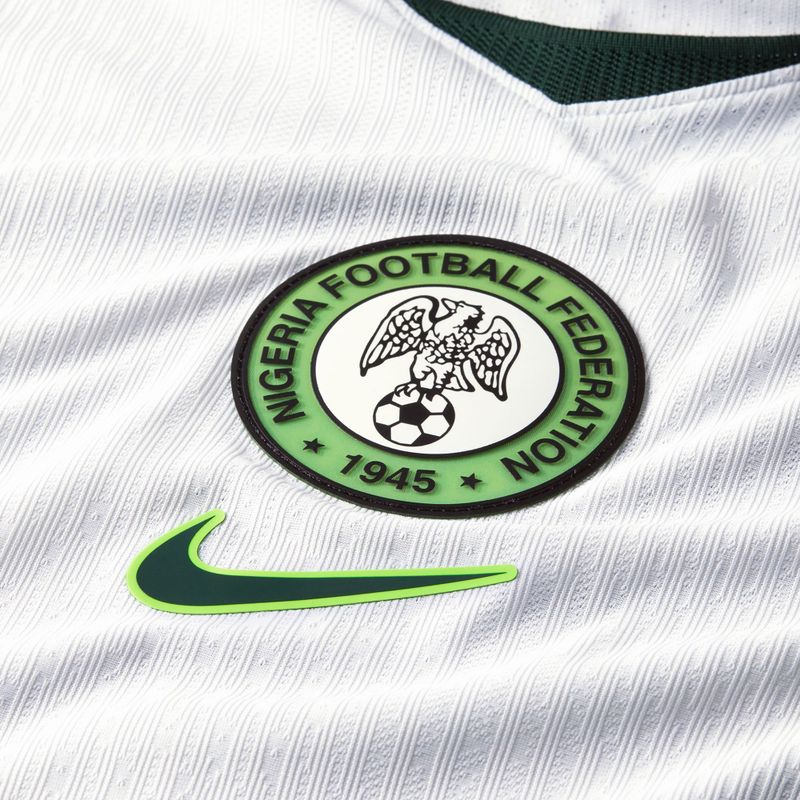 Футболка футбольна чоловіча Nike Nigeria 2026/27 Match Away white/green glow/black 3