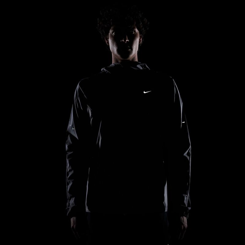 Куртка для бігу чоловіча Nike Stride Dri-Fit black/off noir/black/black 8