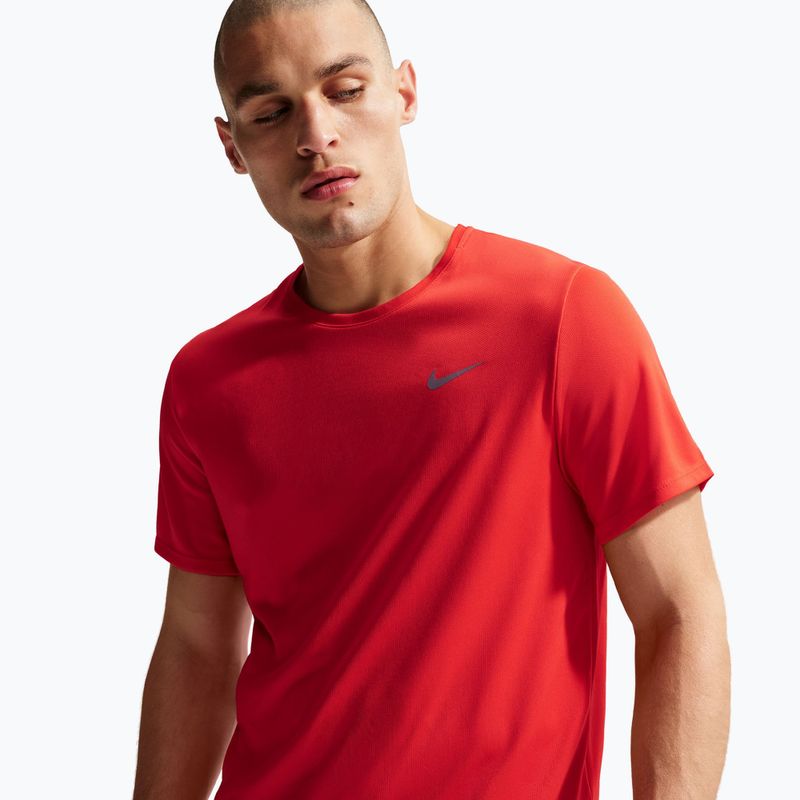 Футболка для бігу чоловіча Nike Miler Dri-Fit UV light crimson 4