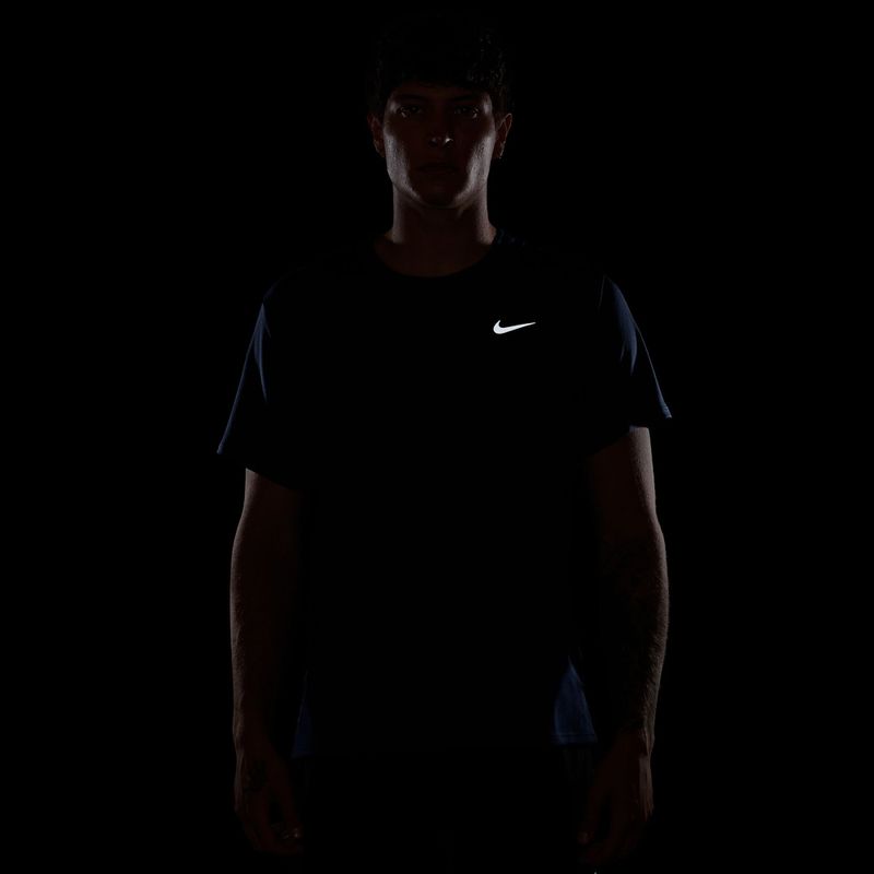Чоловіча бігова футболка Nike Miler Dri-Fit UV midnight navy 7