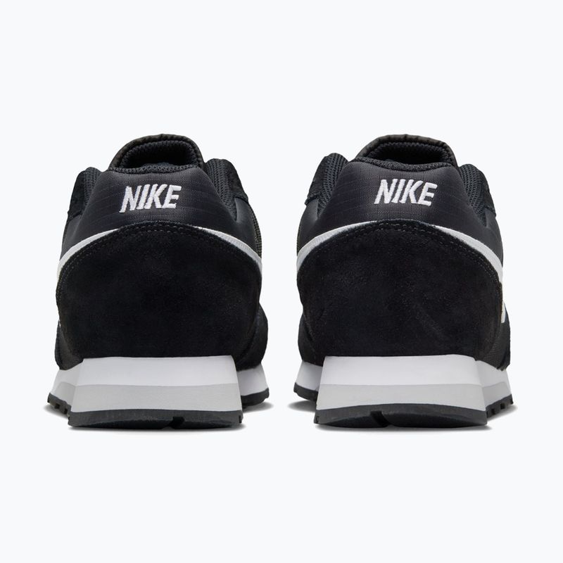 Взуття жіноче Nike MD Runner 2 black/wolf grey/white 4