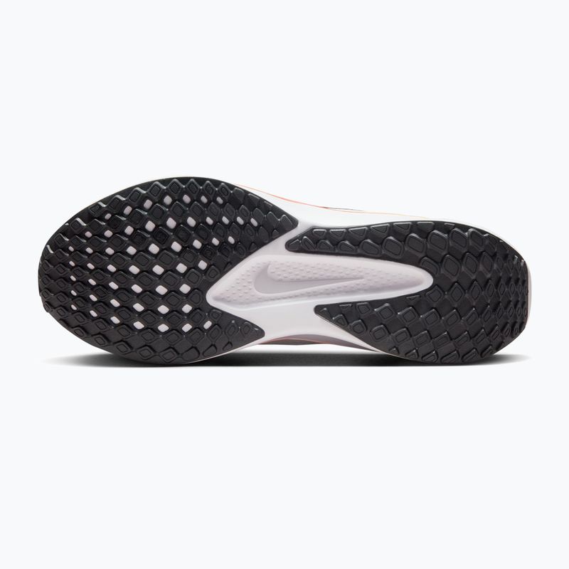 Чоловічі бігові кросівки Nike Quest 6 off white/white/topaz gold/black 12