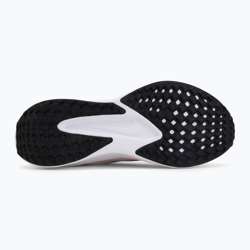 Кросівки для бігу чоловічі Nike Quest 6 off white/white/topaz gold/black 4