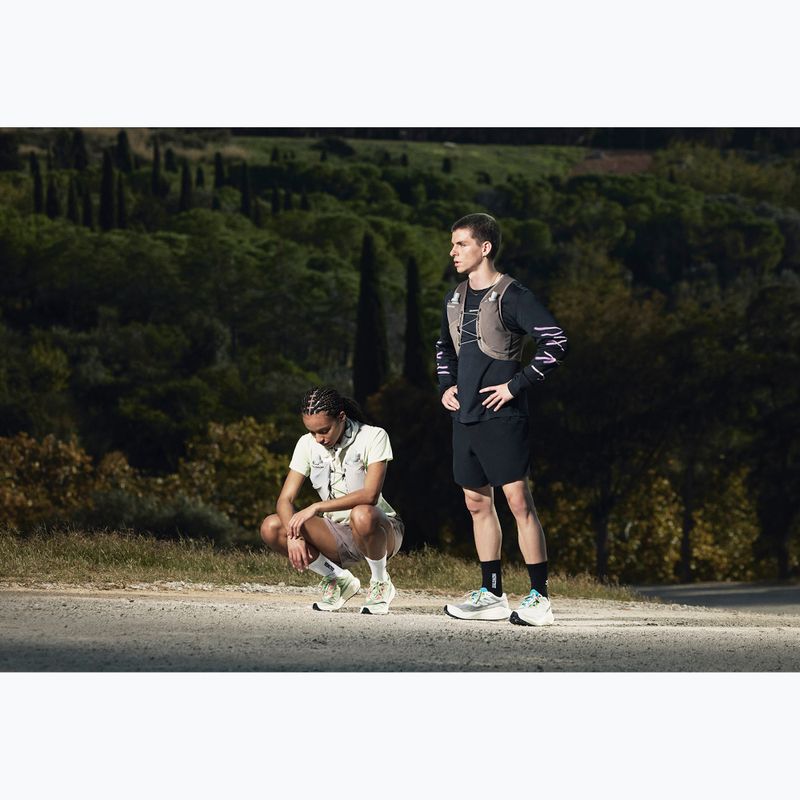 Кросівки для бігу жіночі Salomon Aero Blaze 3 GRVL butterfly/knockout pink/black 11