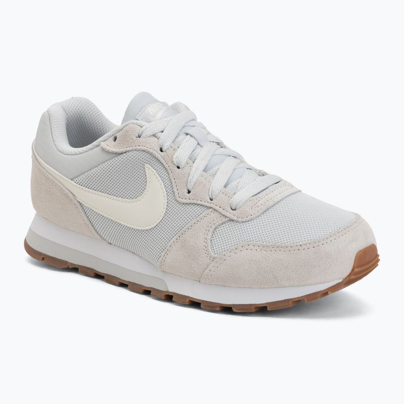 Взуття жіноче Nike MD Runner 2 photon dust/white/gum med brown/sail