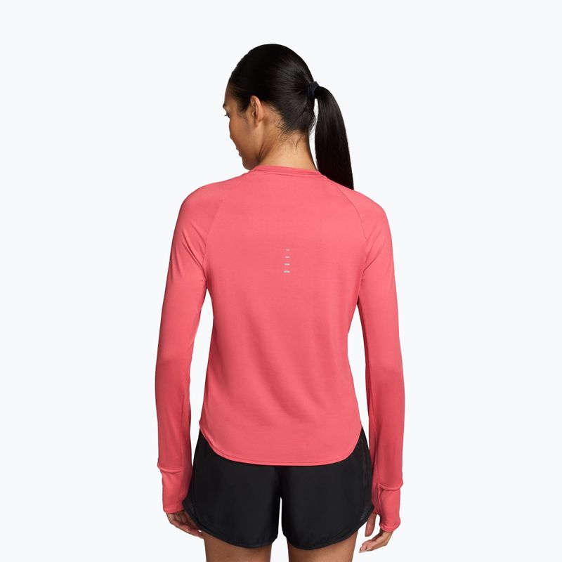 Longsleeve do biegania damski Nike Swift Dri-Fit UV sea coral 2