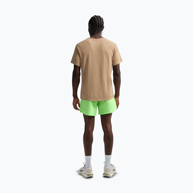 Чоловічі бігові шорти Nike Stride Dri-Fit Brief-Lined 7" lime blast 3