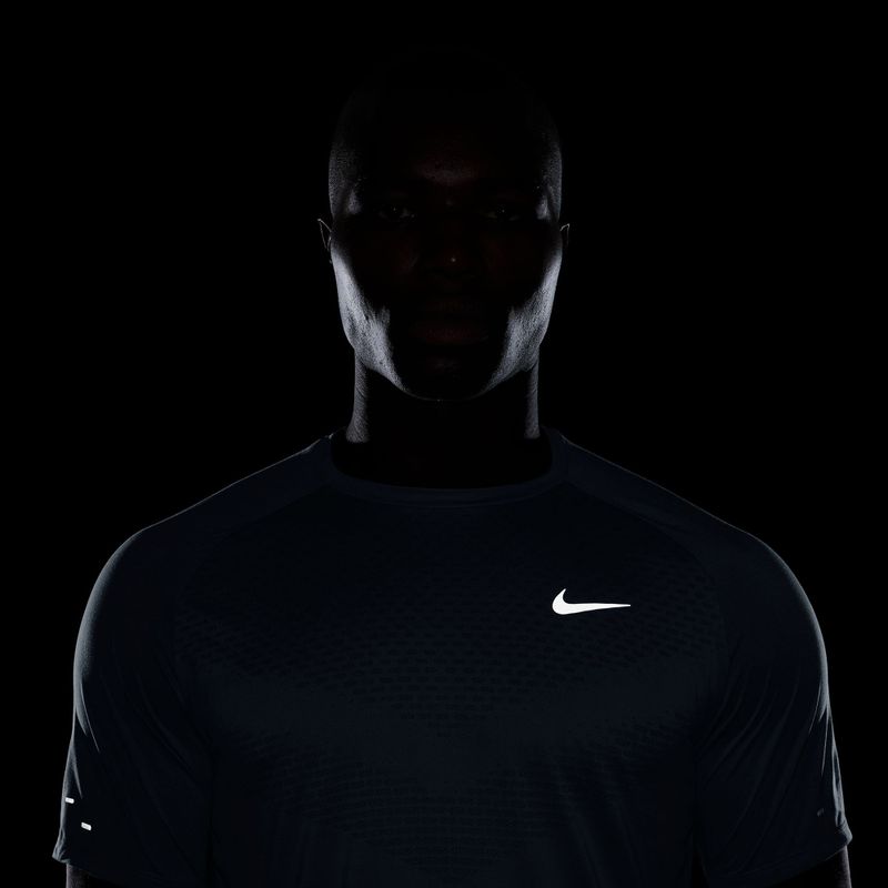 Футболка для бігу чоловіча Nike Stride ADV light armory blue 4