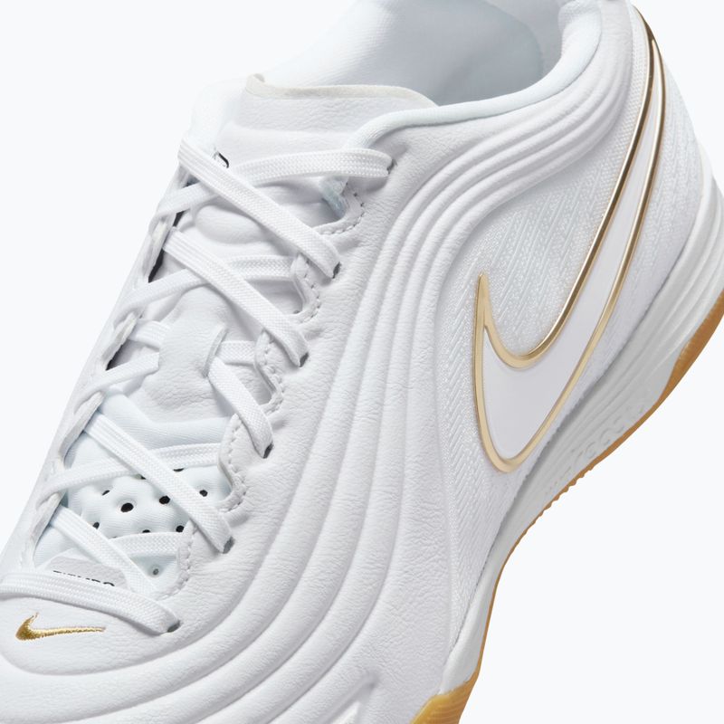 Кросівки футбольні чоловічі Nike Tiempo Reactgato IC white/metallic gold 8