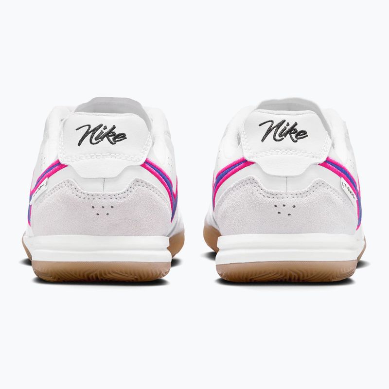 Кросівки футбольні дитячі Nike Tiempo Streetgato Jr white/pink blast/racer blue 4