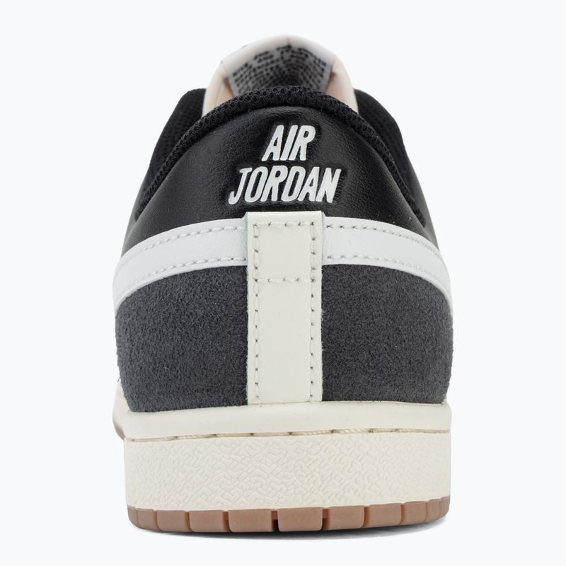 Чоловіче взуття Air Jordan Skyline Low black/anthracite/summit white 6