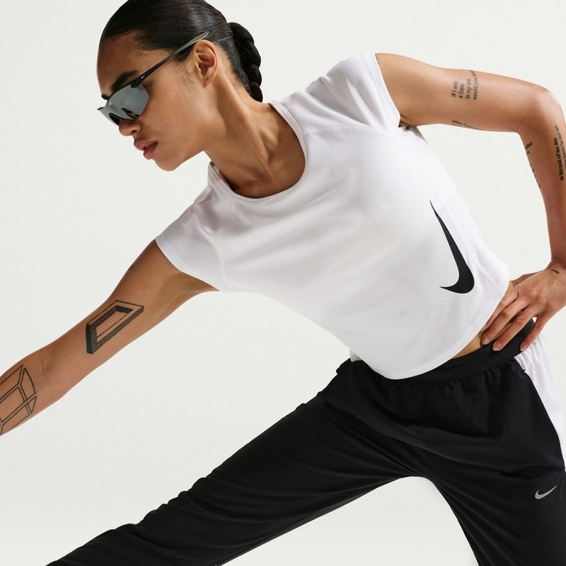 Футболка для бігу жіноча Nike Swoosh Run Dri-Fit white/photon dust/black 6