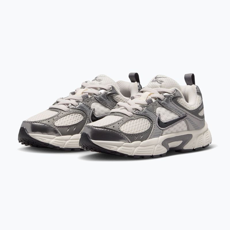 Взуття дитяче Nike V5 RNR phantom/pencil point/black 3