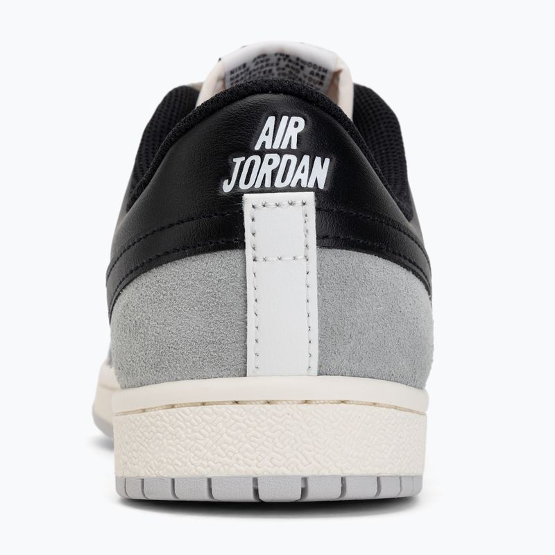 Кросівки чоловічі Nike Air Jordan Skyline Low summit white/light smoke grey/black 6