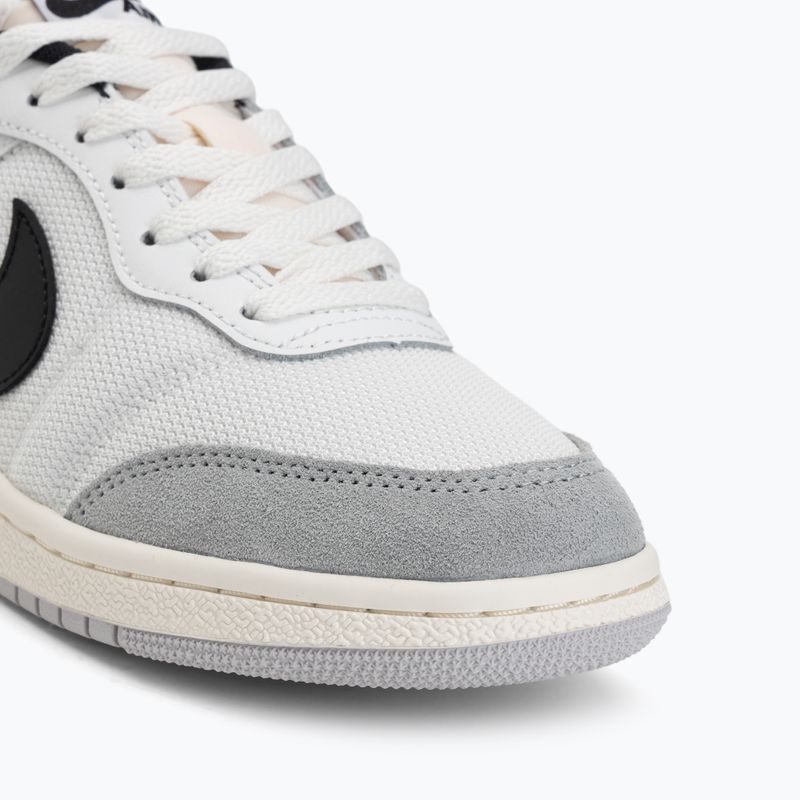 Чоловіче взуття Air Jordan Skyline Low summit white/light smoke grey/black 7