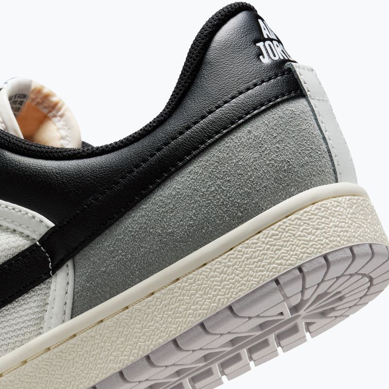 Чоловіче взуття Air Jordan Skyline Low summit white/light smoke grey/black 9