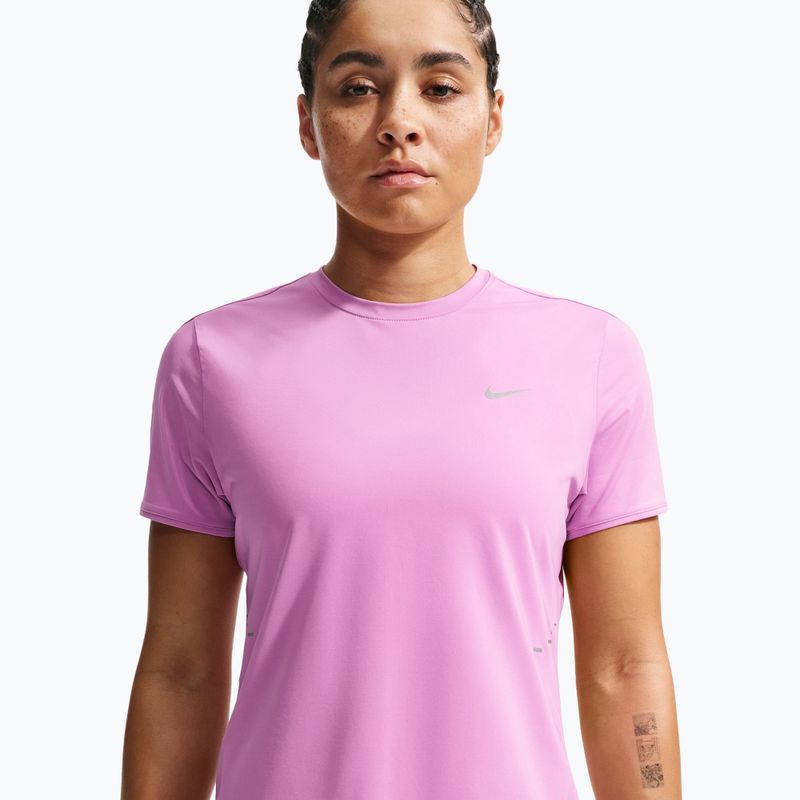 Футболка для бігу жіноча Nike Swift Dri-Fit light magenta 4