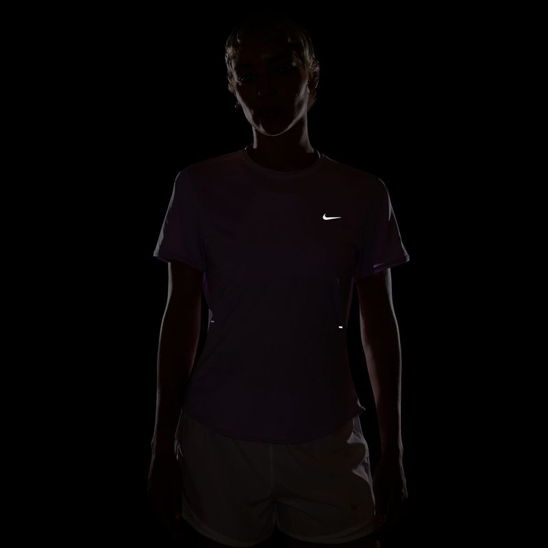 Жіноча бігова футболка Nike Swift Dri-Fit violet mist 4