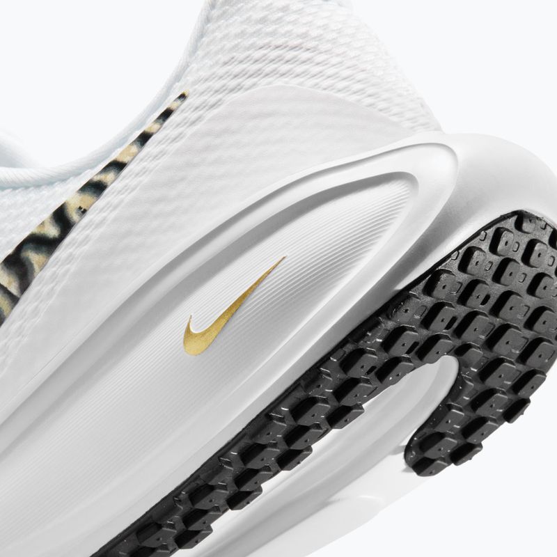 Жіночі бігові кросівки Nike Revolution 8 white/metallic gold/black 8