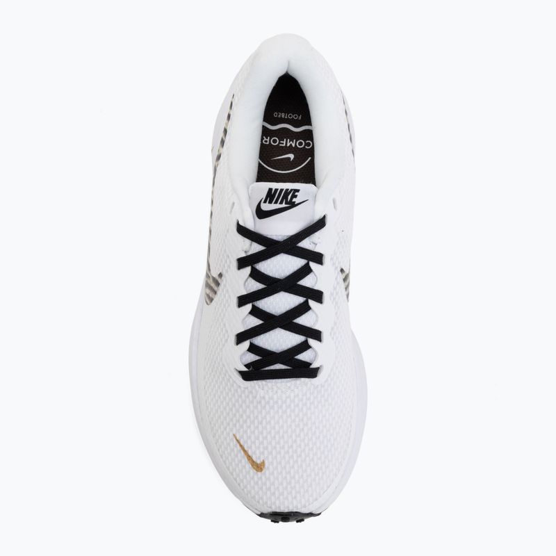 Кросівки для бігу жіночі Nike Revolution 8 white/metallic gold/black 5