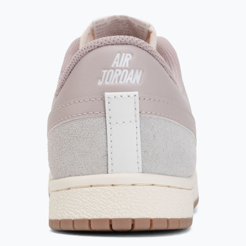 Кросівки жіночі Nike Air Jordan Skyline Low summit white/neutral grey/particle rose 6