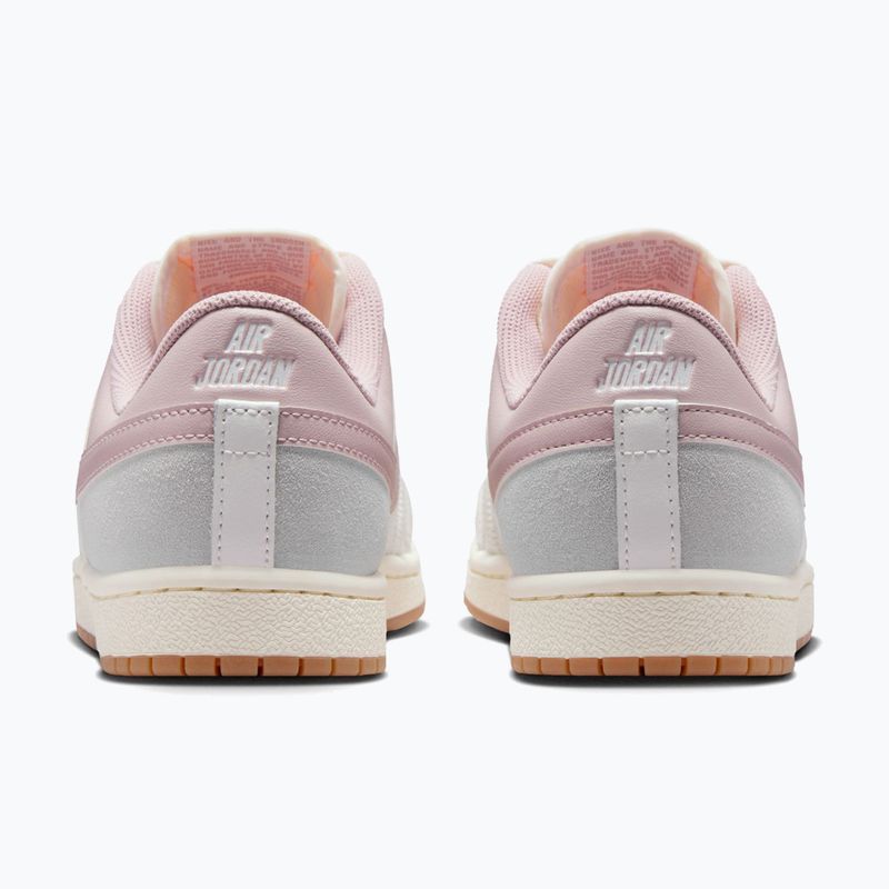 Кросівки жіночі Nike Air Jordan Skyline Low summit white/neutral grey/particle rose 4